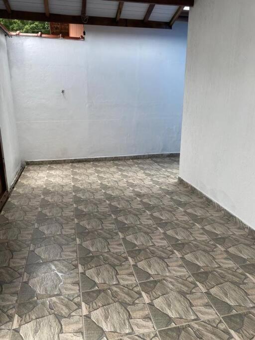 Casa Perto Da Praia Em Убатуба Экстерьер фото